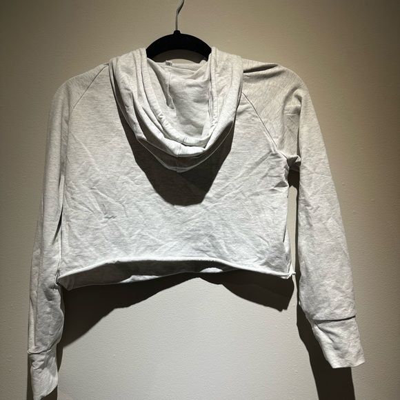 NVGTN Heather Raw Cut Hoodie Cropped - Picture 2 of 3